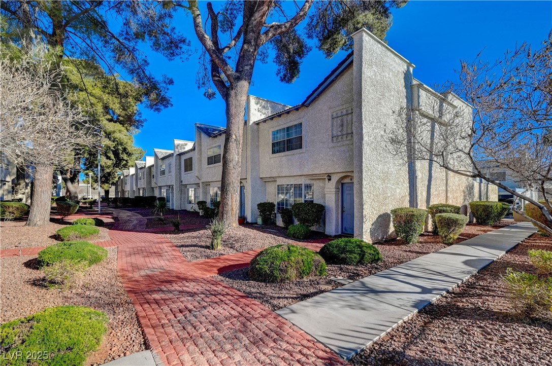 5383 Mountain Vista Street 18