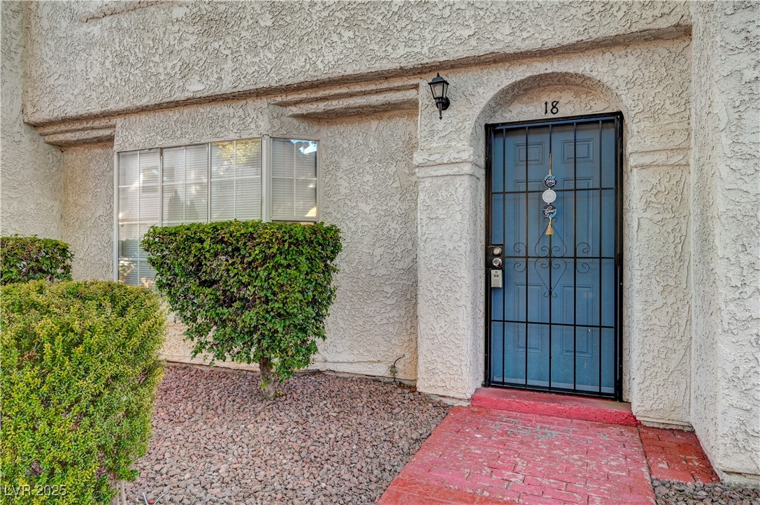 5383 Mountain Vista Street 18