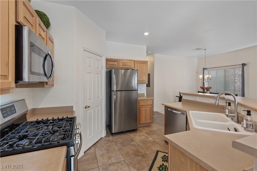9077 Camp Light Avenue 103
