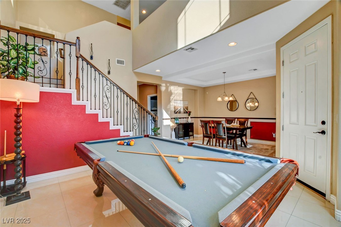 920 East Hammer Lane