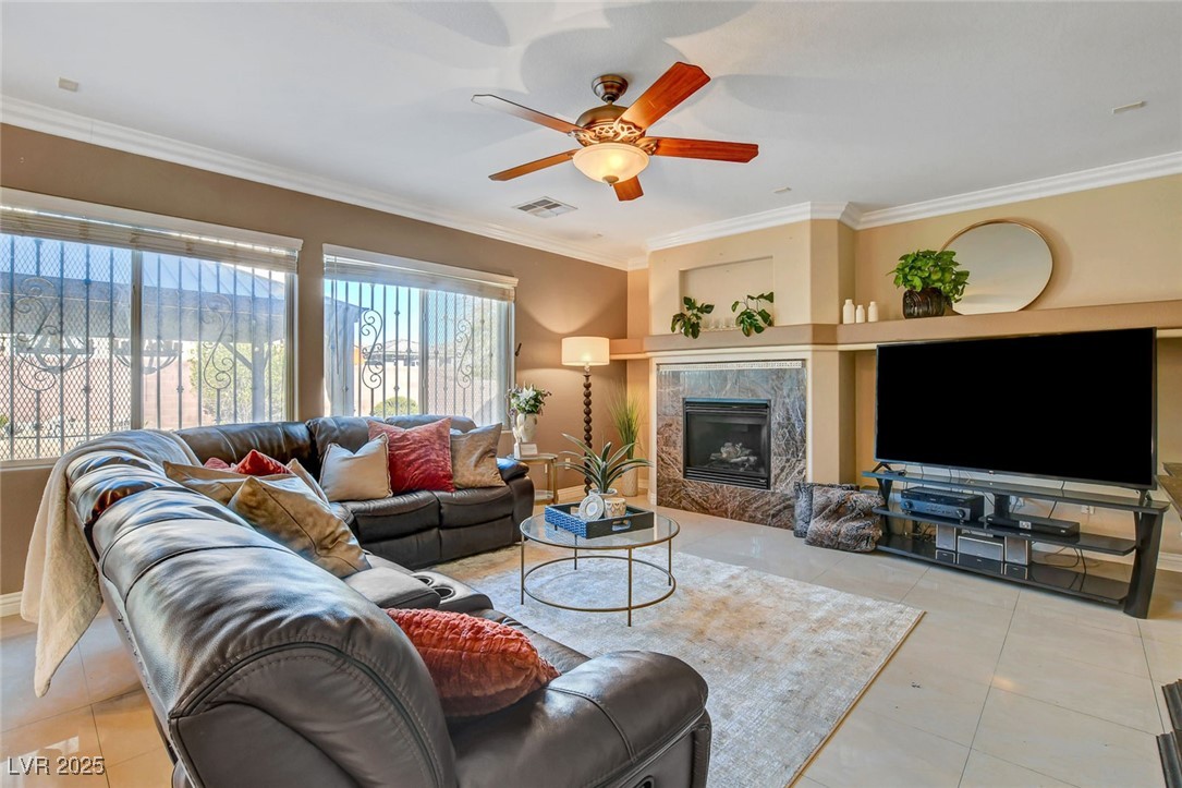 920 East Hammer Lane