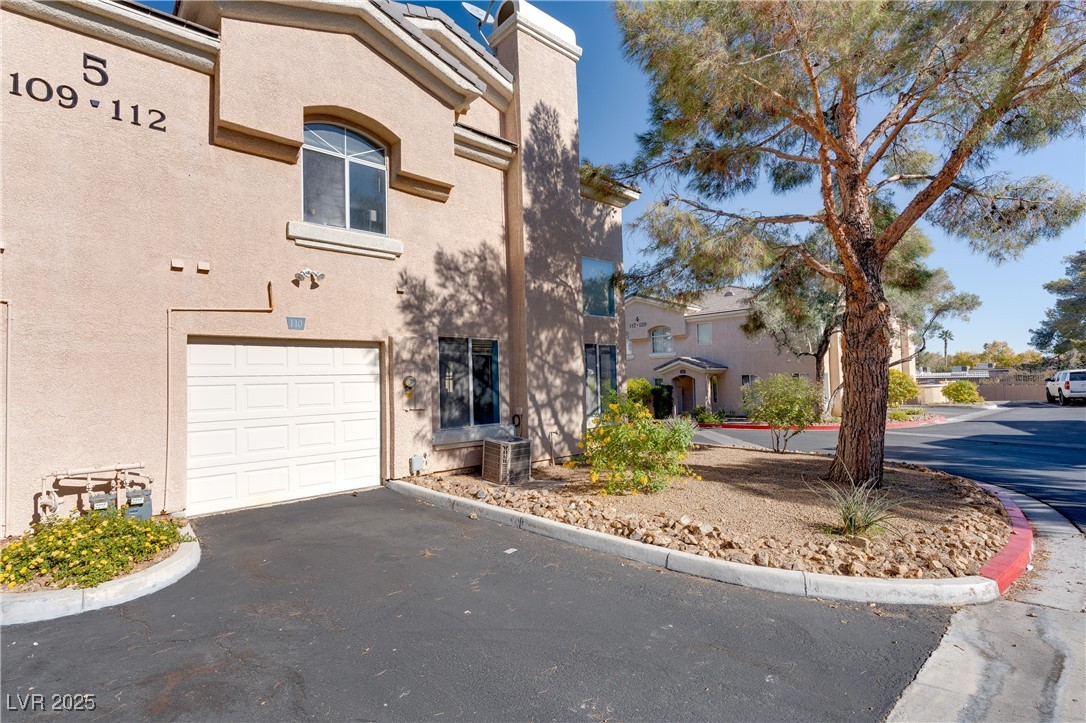 3950 South Sandhill Road 110