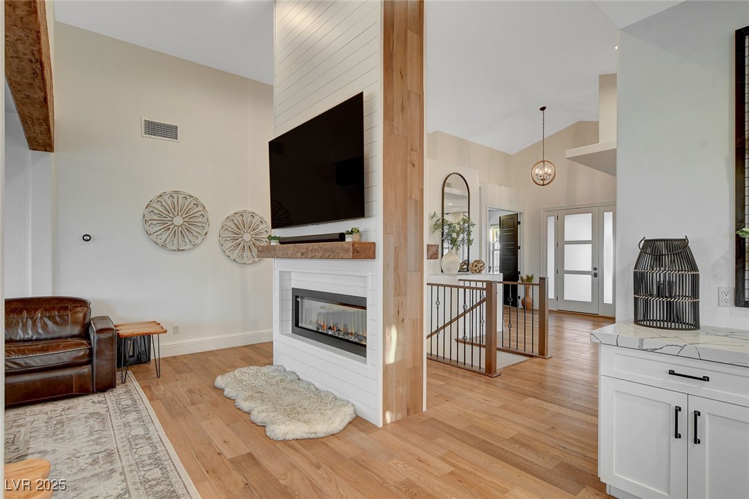 358 East Torino Avenue