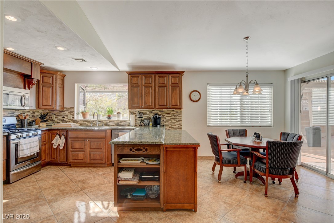 301 Salinas Drive