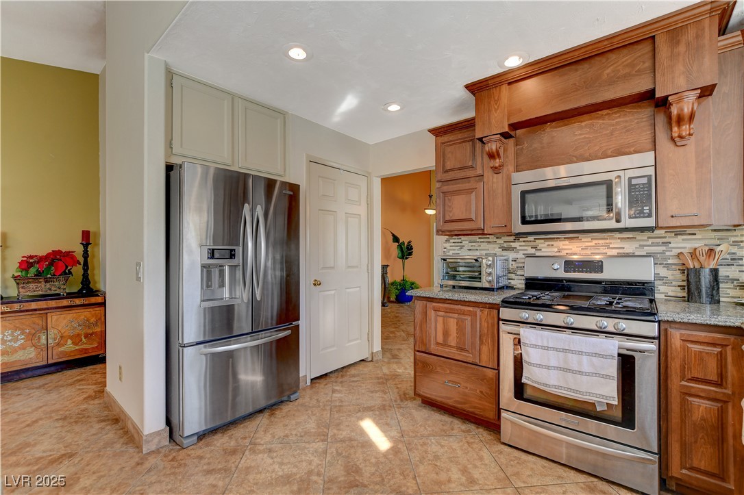 301 Salinas Drive