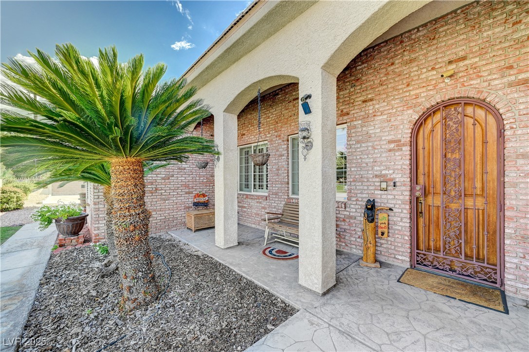 5884 Del Rey Avenue