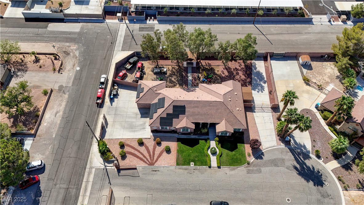 5884 Del Rey Avenue