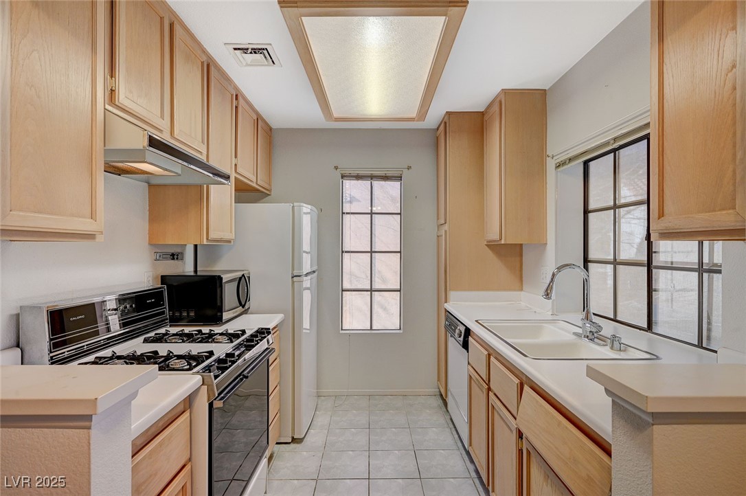 4805 South Torrey Pines Drive 201
