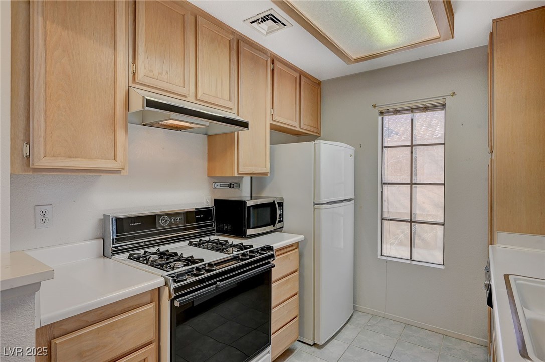 4805 South Torrey Pines Drive 201