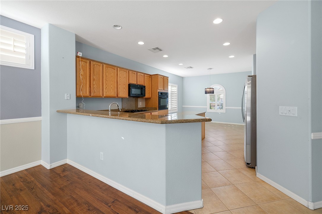 2204 Twin Falls Drive