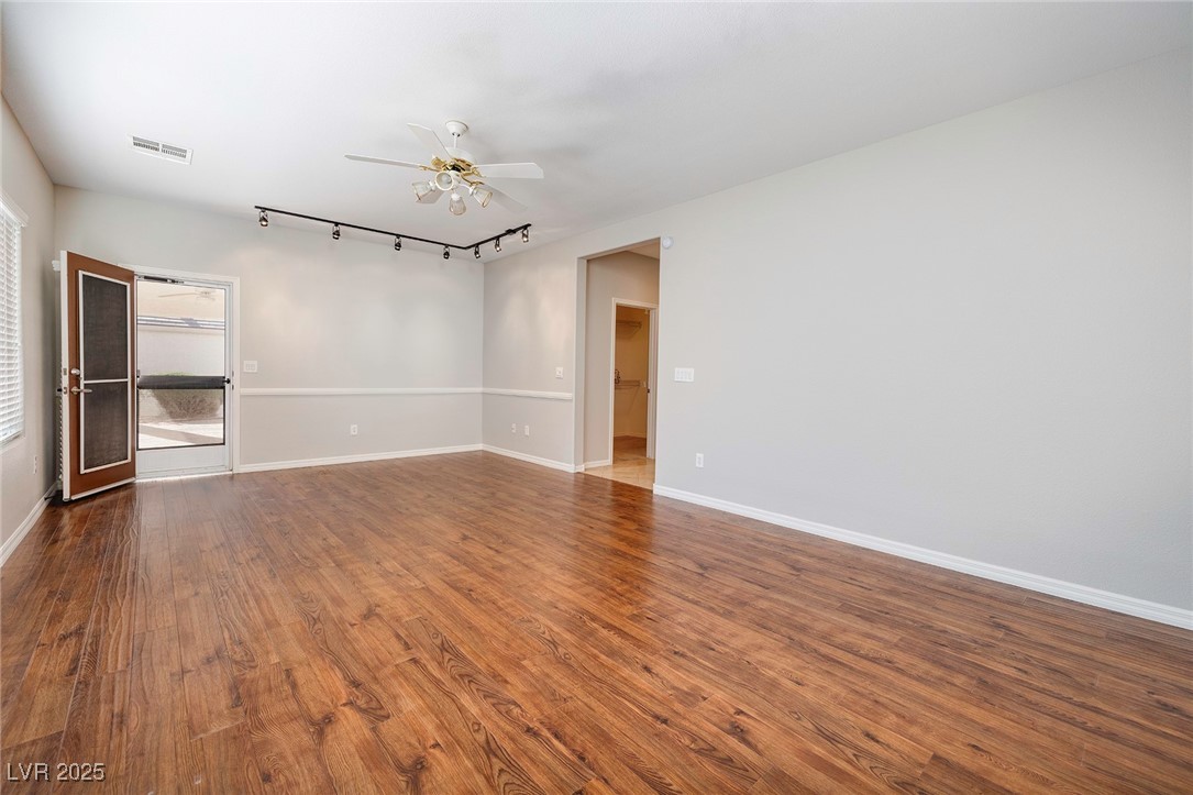 2204 Twin Falls Drive