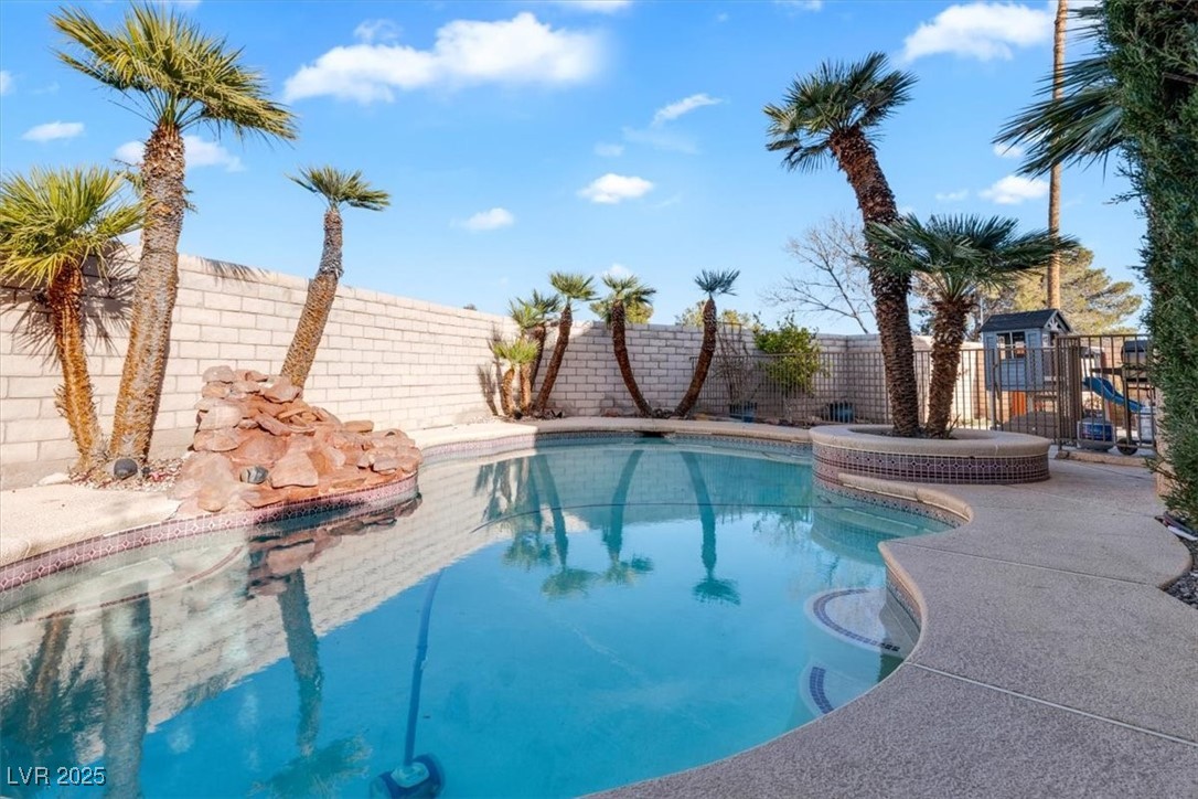 4726 Beaconsfield Street