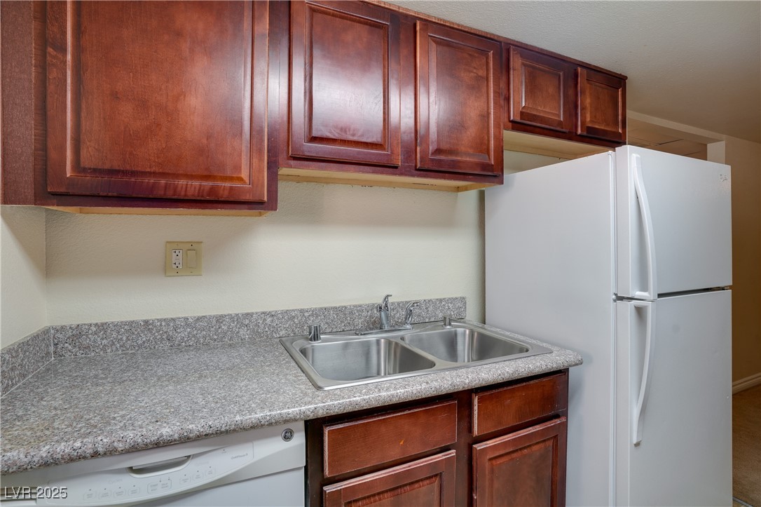 5060 Indian River Drive 377