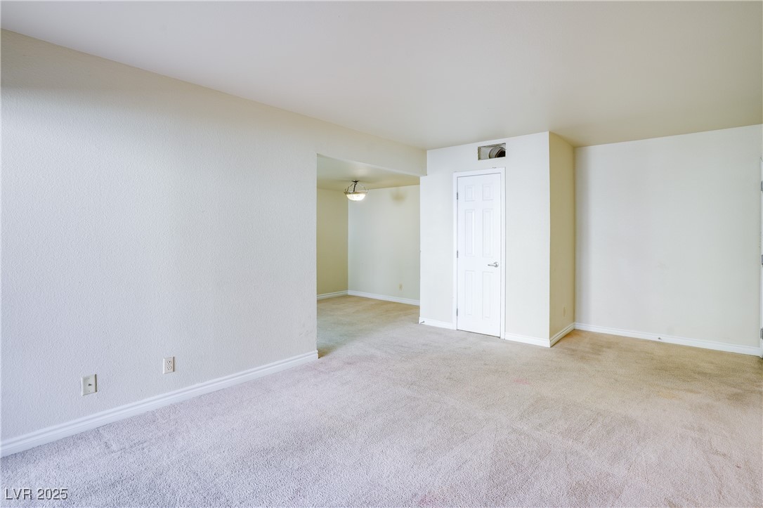 5060 Indian River Drive 377