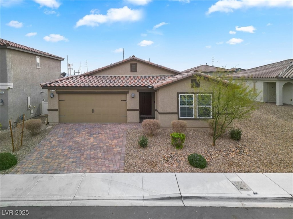 2432 Mesa Wind Avenue
