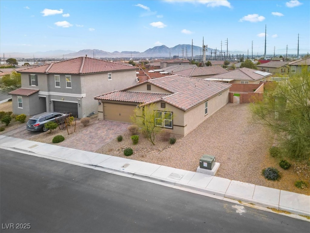 2432 Mesa Wind Avenue