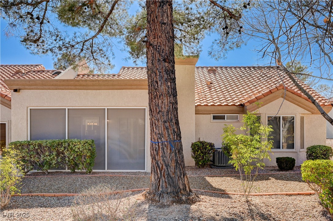 9320 Quail Ridge Drive