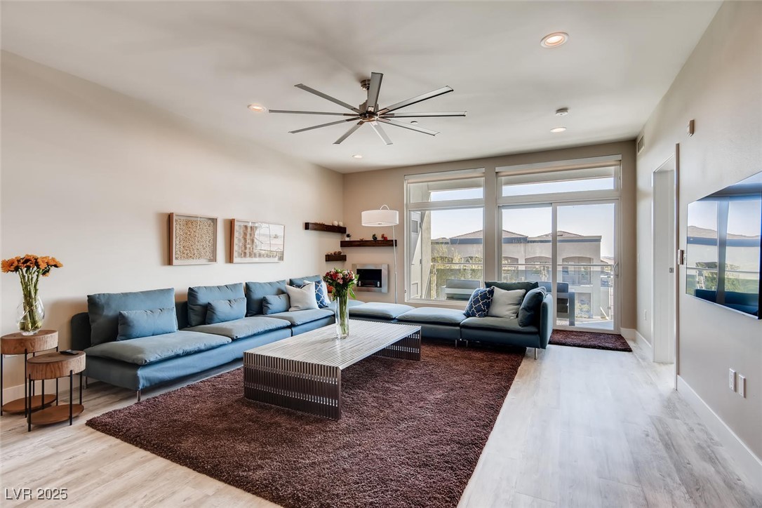 8925 West Flamingo Road 216