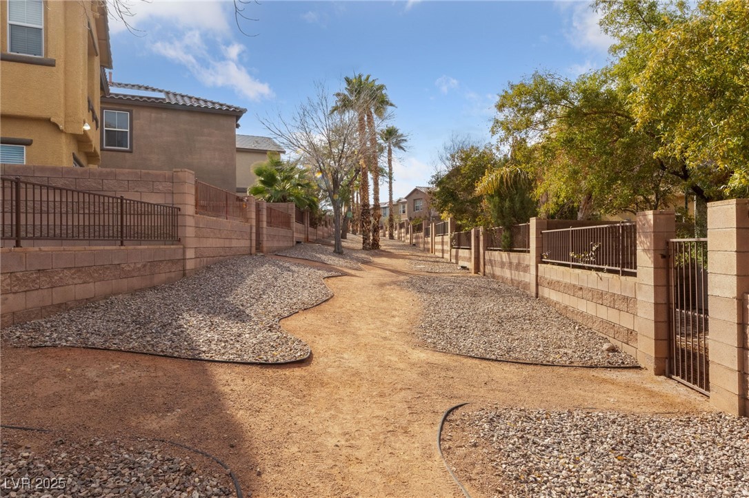 1162 Paradise Desert Avenue