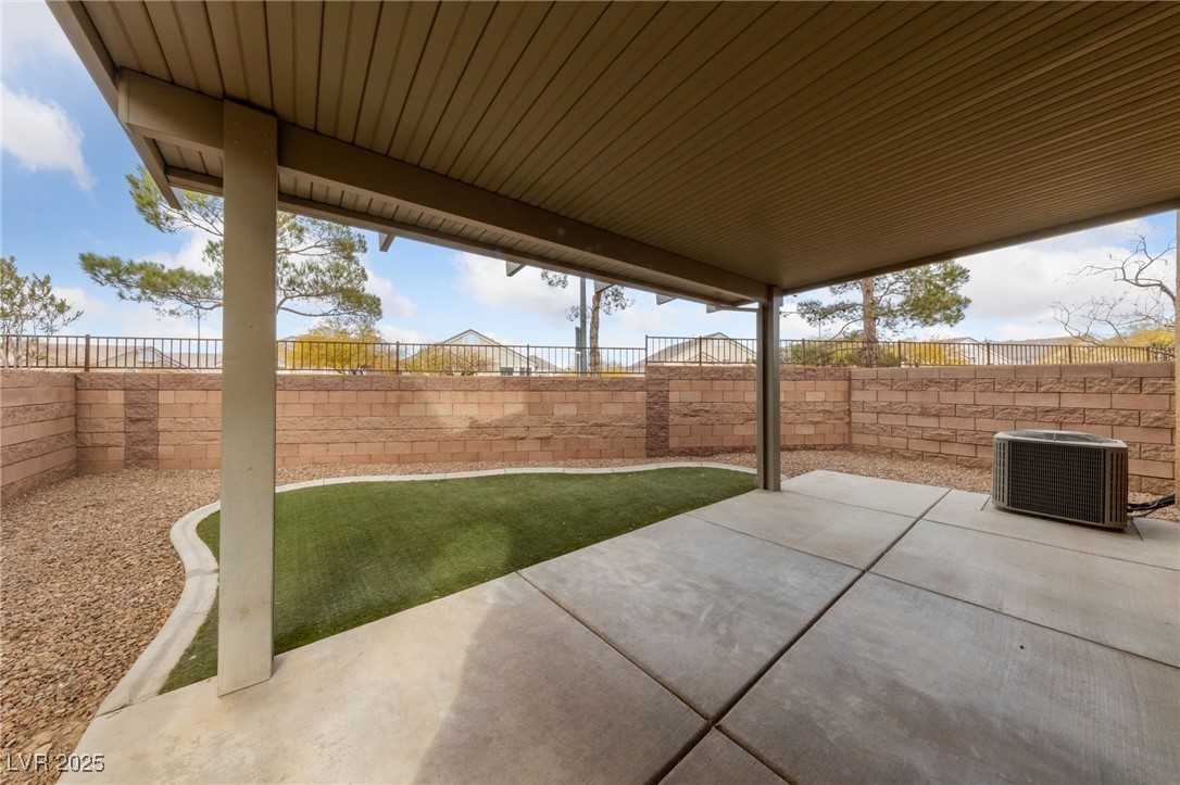 1162 Paradise Desert Avenue
