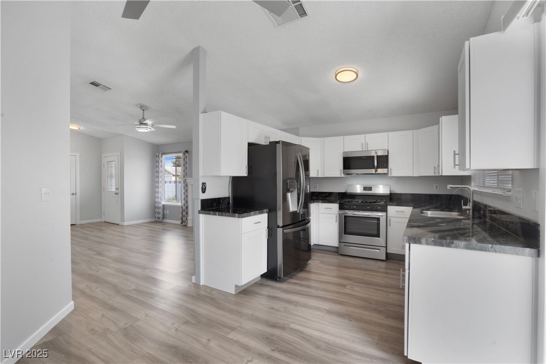 4401 Mossy Rock Court