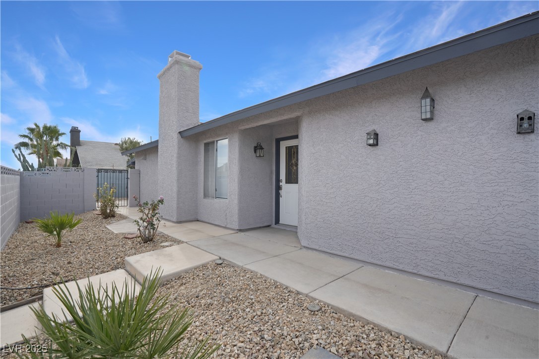 4401 Mossy Rock Court