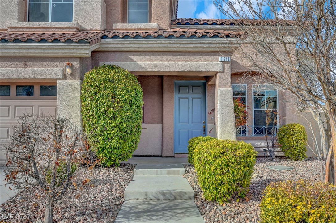 11740 Via Esperanza Avenue