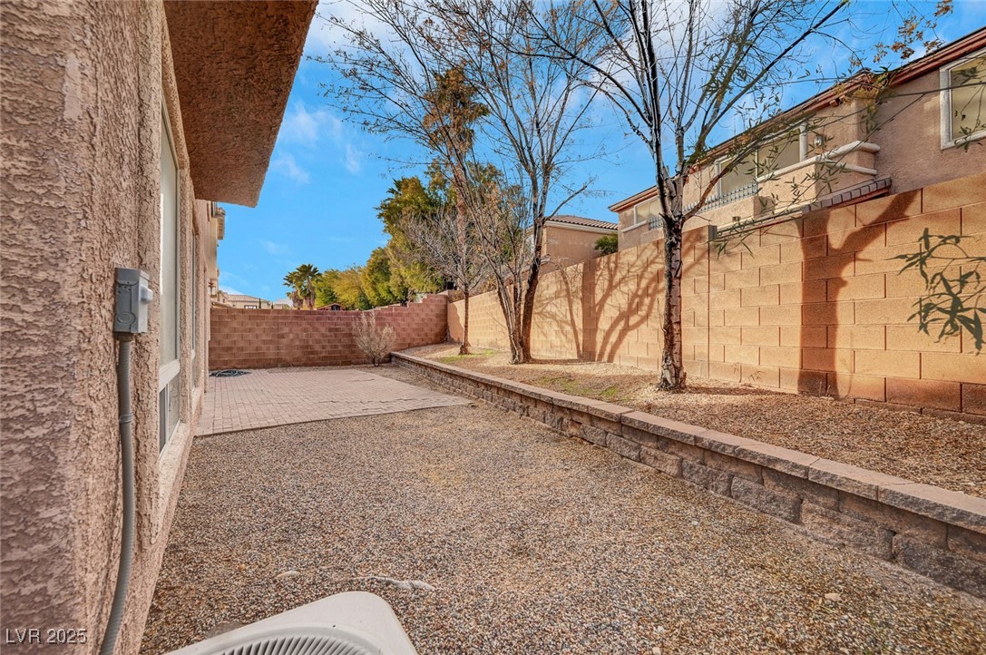 11740 Via Esperanza Avenue