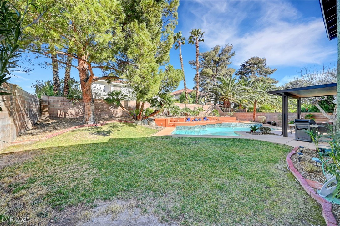 8908 Rocky Shore Drive