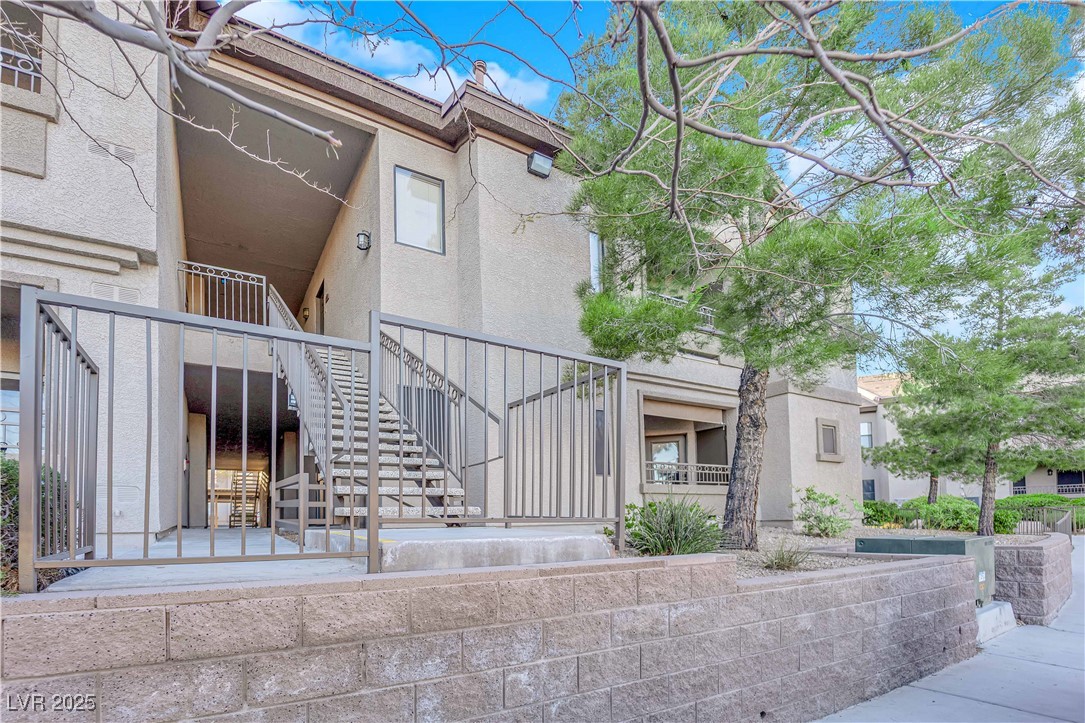 8250 North Grand Canyon Drive 1040