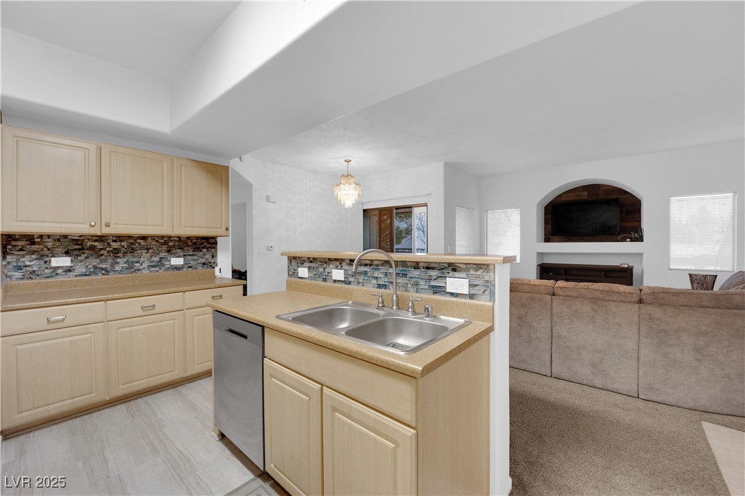 8250 North Grand Canyon Drive 1040