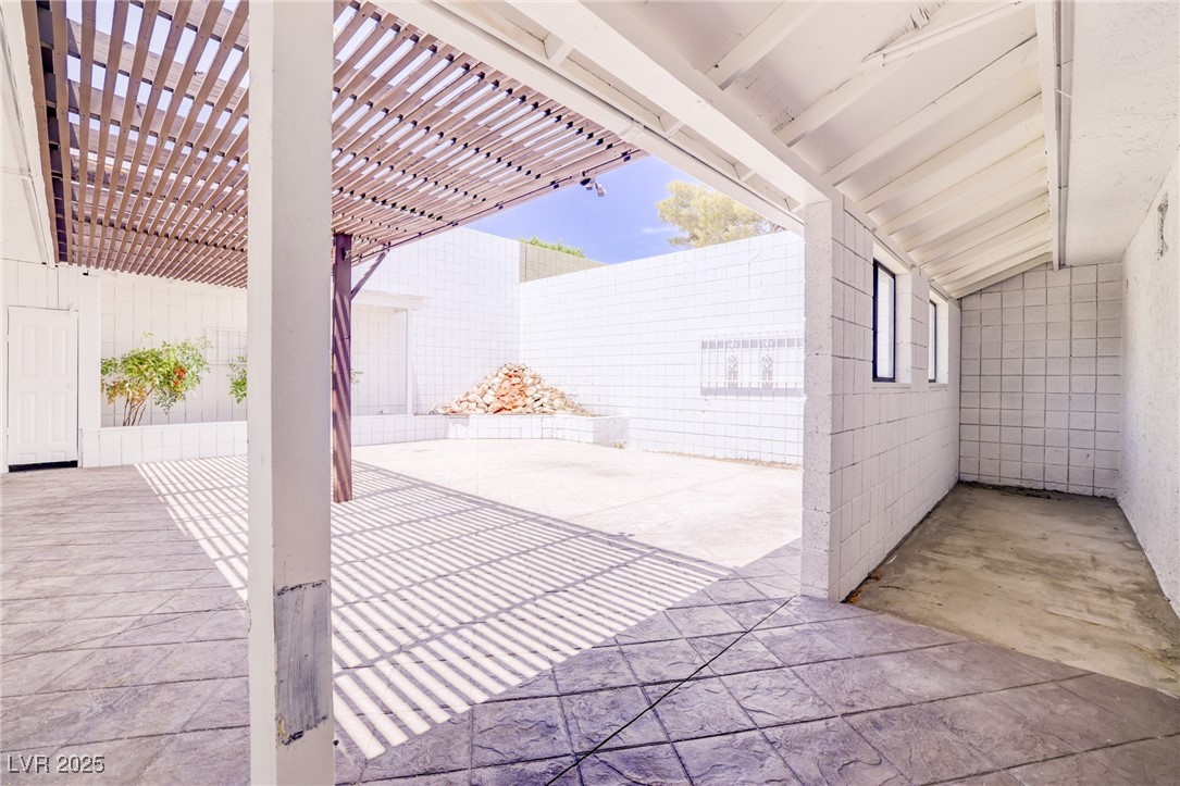 3511 Blackstone Street