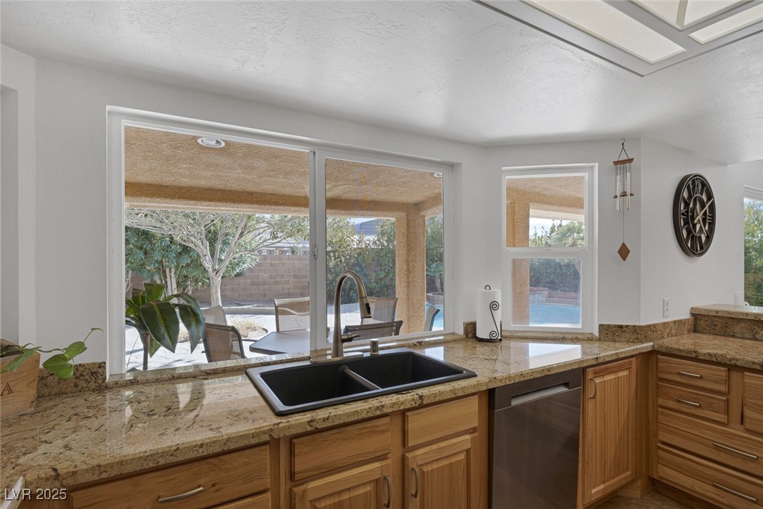 645 Paloma Drive