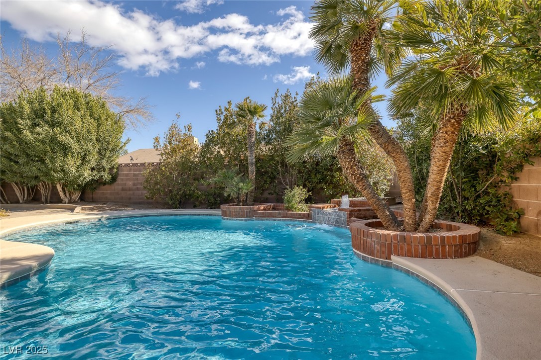 645 Paloma Drive