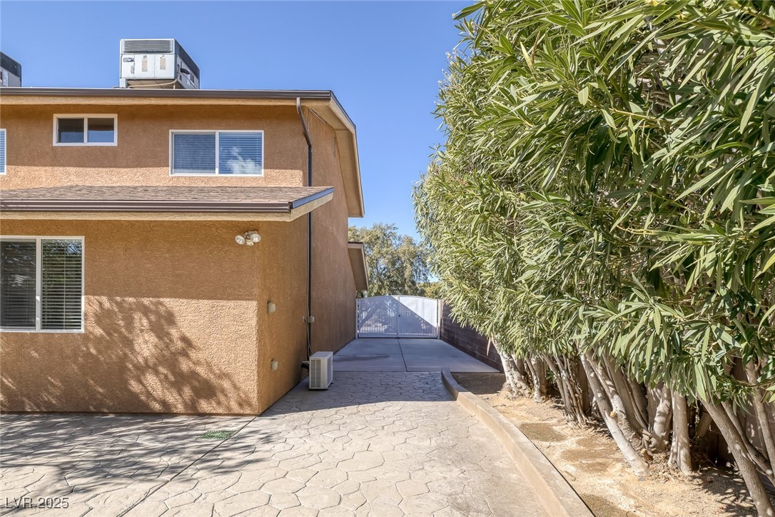 645 Paloma Drive