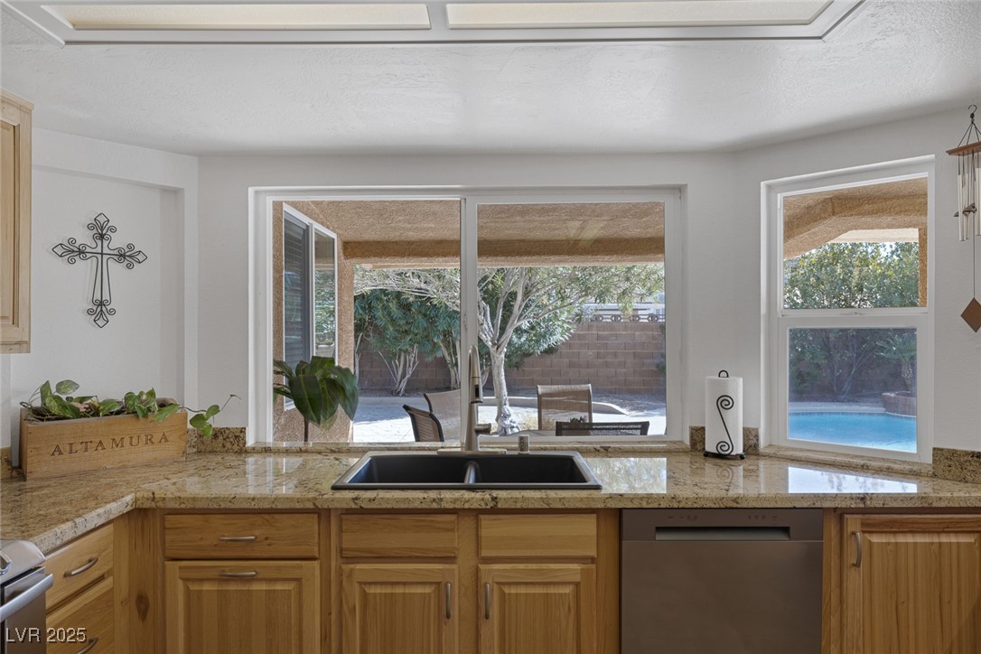 645 Paloma Drive