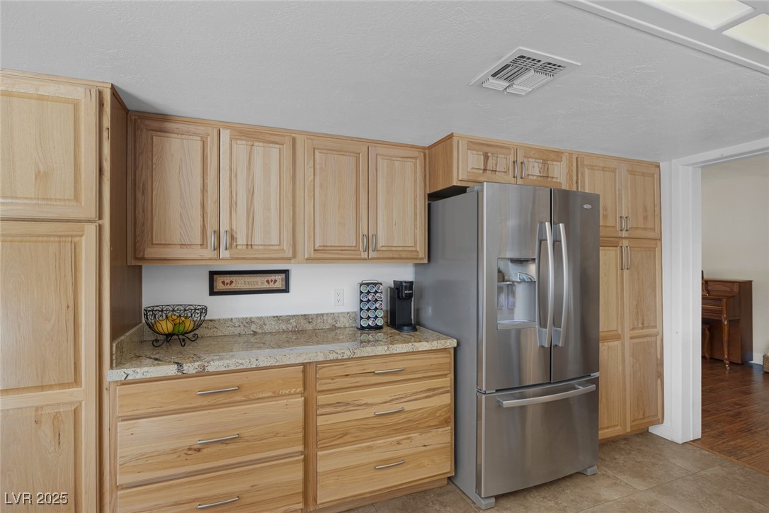 645 Paloma Drive