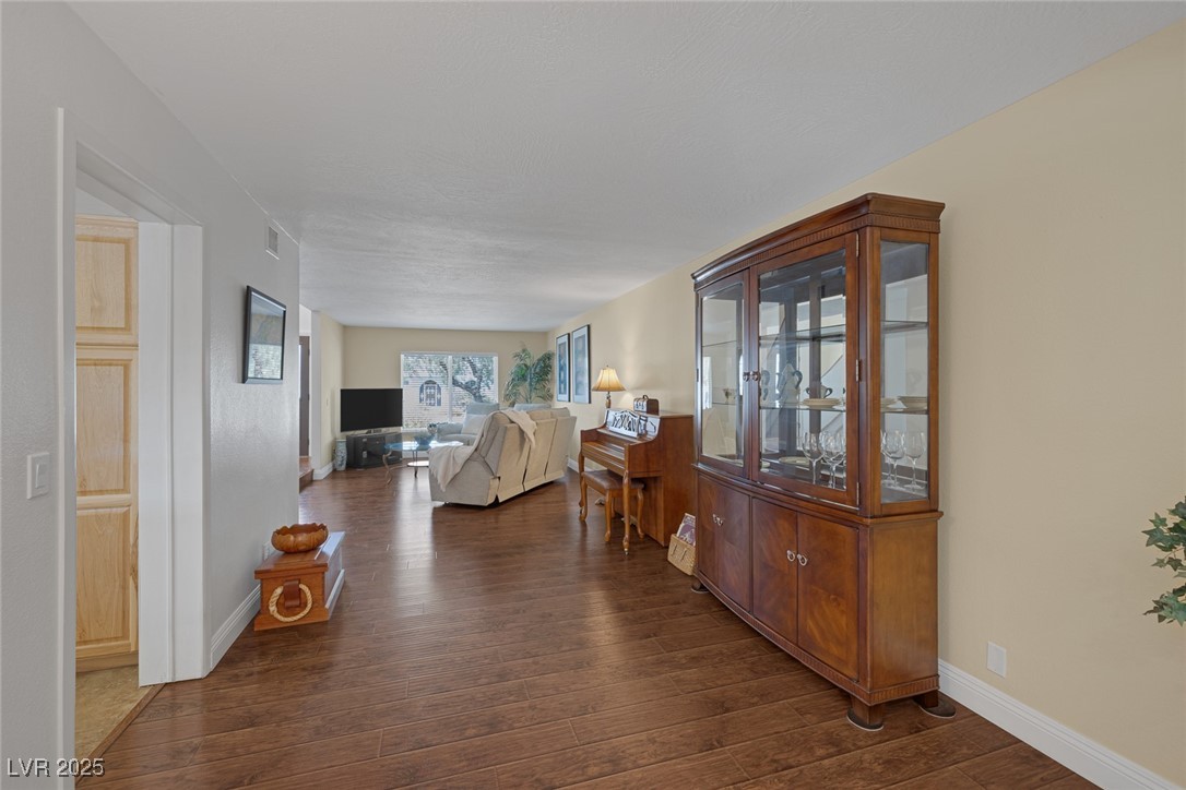 645 Paloma Drive