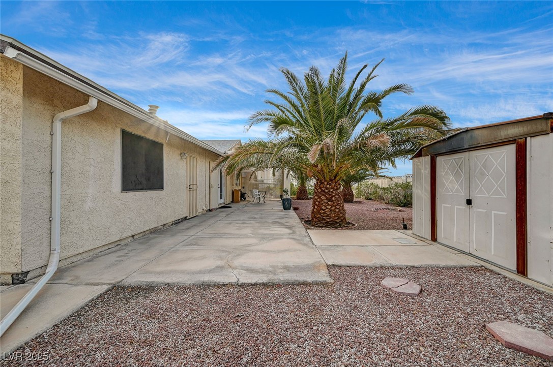 6870 Laronda Lane
