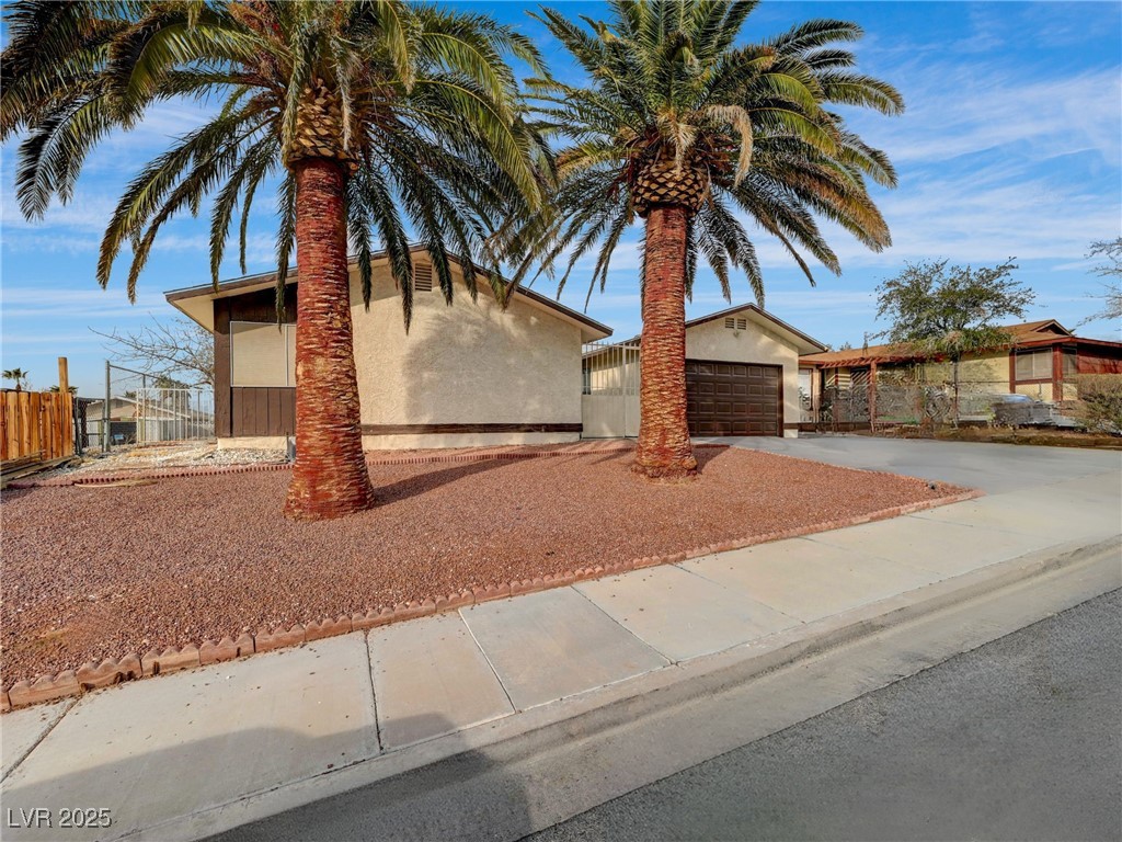 6870 Laronda Lane