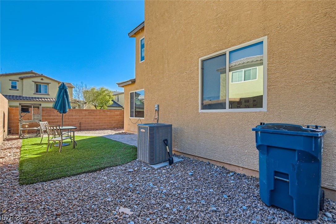10448 Juniper Brush Avenue