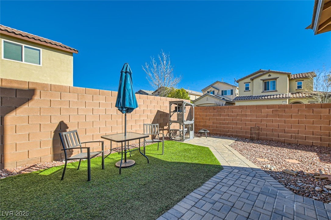 10448 Juniper Brush Avenue