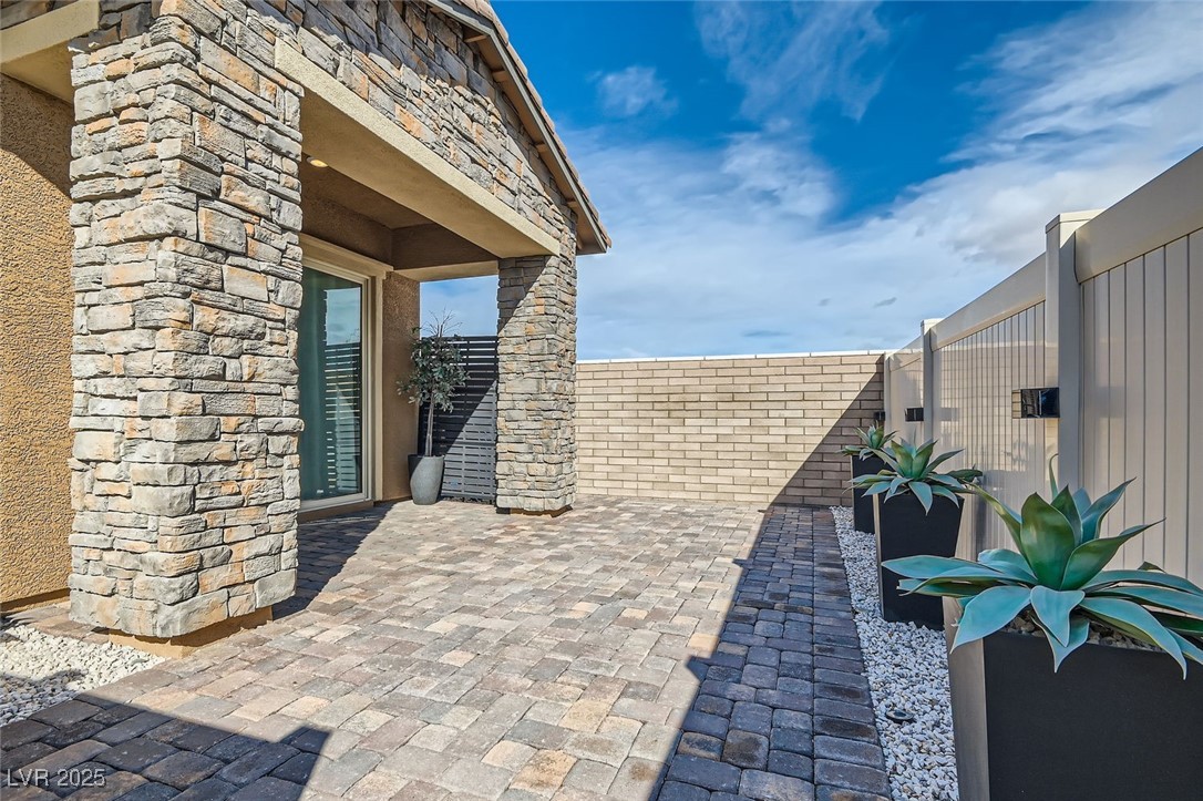 795 Sunny Sagebrush Street