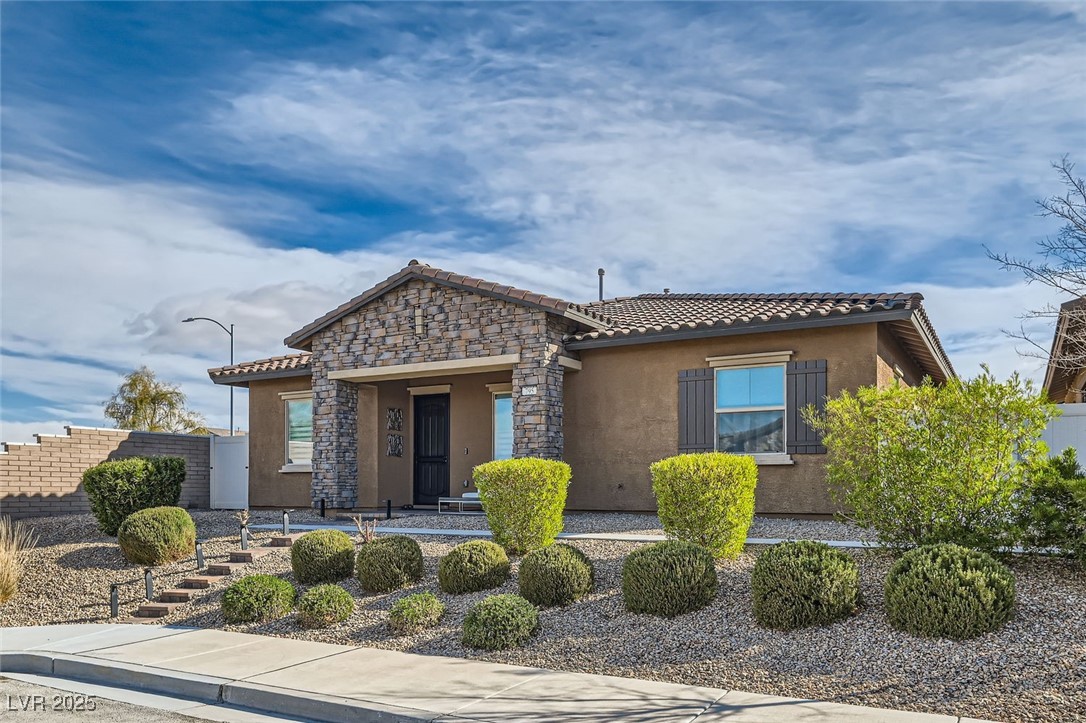 795 Sunny Sagebrush Street