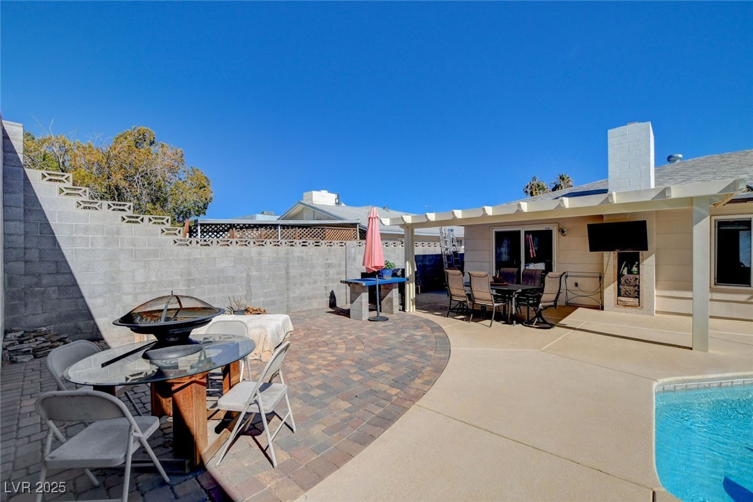 216 Candlelight Street