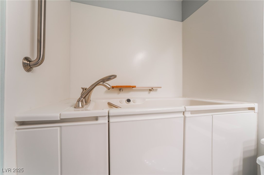 1835 Swallow Hill Avenue