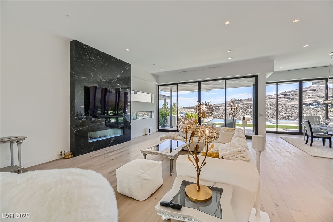 678 Blackrock Rim Drive