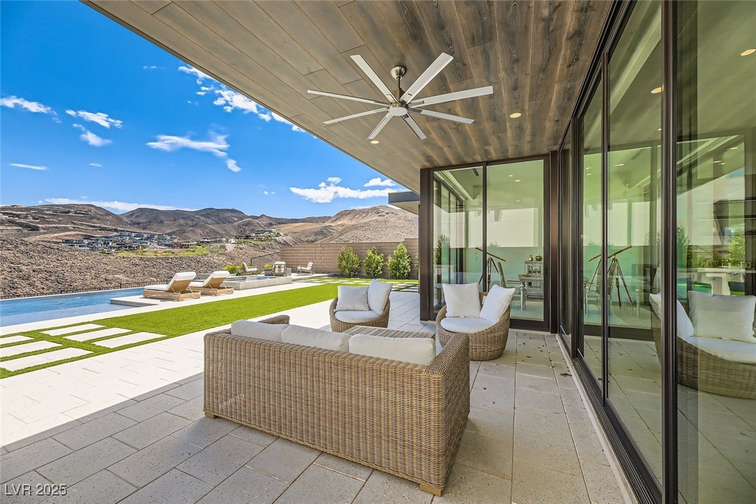 678 Blackrock Rim Drive