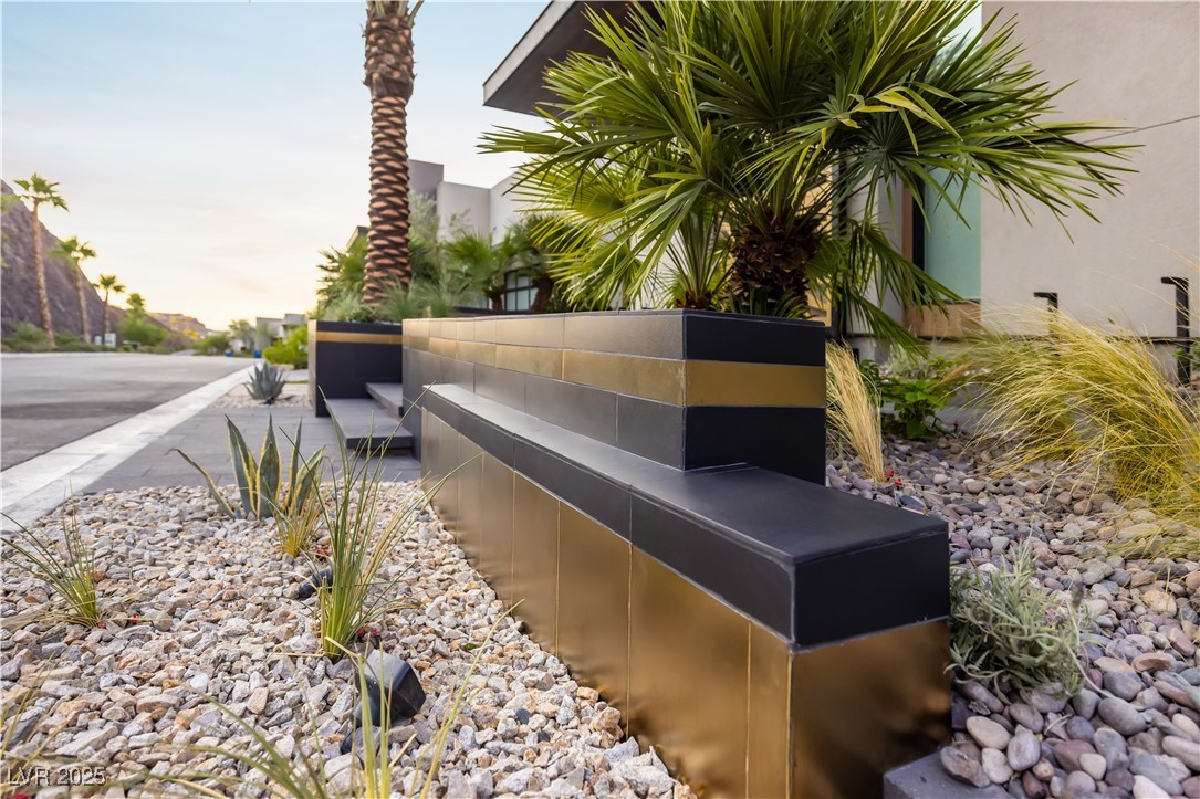 678 Blackrock Rim Drive