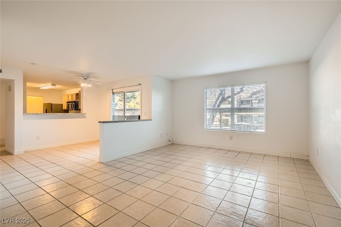 5055 West Hacienda Avenue 1116